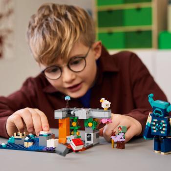 LEGO® Minecraft™ Begegnung mit dem Wächter 238 Teile 21274