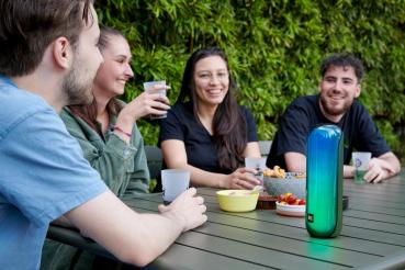 Bigben Bluetooth portabler Lautsprecher Party Tube Disco Licht army green grün AU389333