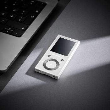 Intenso MP3 Player Video Scooter Bluetooth 64GB 1,8 Zoll Display weiß