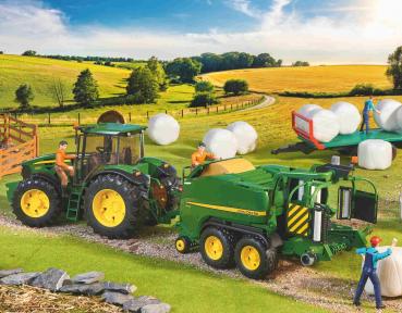 Bruder Spielfahrzeug Anhänger John Deere Rundballen- Presswickelkombination C441R 02032