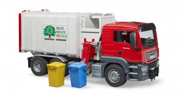 Bruder Spielfahrzeug Nutzfahrzeug Lader MAN TGS Seitenlader Müll-LKW und 2 Mülltonnen 03761