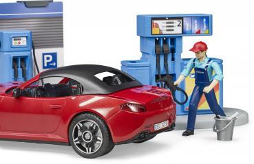 Bruder Spielfiguren Set PKW bworld Tankstelle mit Waschplatz und BRUDER Roadster 62111