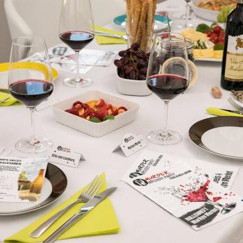 Kosmos Familienspiel Krimispiel Murder Mystery Party Tödlicher Wein 695125