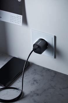 Intenso Ladegerät Power Adapter 30 Watt W30C² GaN 1x USB-C für 1 Gerät schwarz