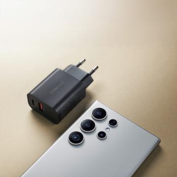 Intenso Ladegerät Power Adapter 30 Watt W30AC 1x USB-A + 1x USB-C für 2 Geräte schwarz