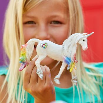 Preview: Schleich BAYALA® Regenbogeneinhorn, Hengst Einzelfigur 70725