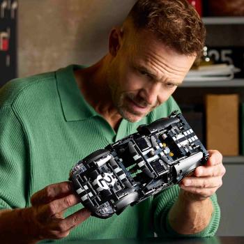 LEGO® Technic 1966 Ford GT40 MKII Rennwagen 793 Teile 42223