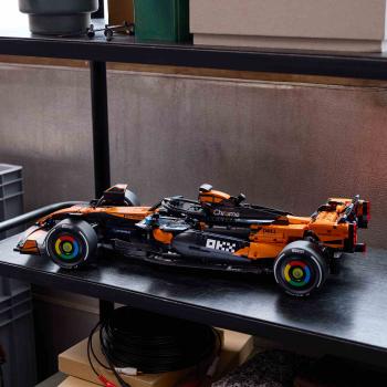 LEGO® Technic McLaren MCL39 F1® Rennwagen 1675 Teile 42228