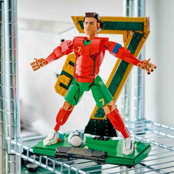 LEGO® Editions Football Cristiano Ronaldo - Fußballlegende 854 Teile 43016