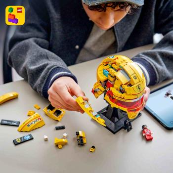 LEGO® Editions Formula 1 Scuderia Ferrari HP Lewis Hamilton Helm 884 Teile 43022