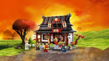 Preview: LEGO® NINJAGO 15-jähriges Jubiläum der Vier-Waffen-Schmiede 1259 Teile 71858