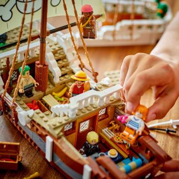 LEGO® ONE PIECE Das Piratenschiff Flying Lamb 1376 Teile 75639