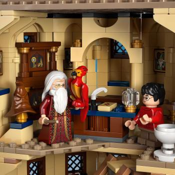LEGO® Harry Potter™ Schloss Hogwarts™: Der Hauptturm 2135 Teile 76454