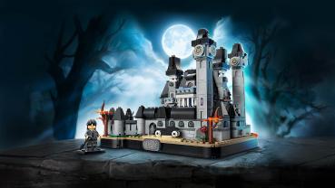Preview: LEGO® Wednesday Nevermore Academy 890 Teile 76788