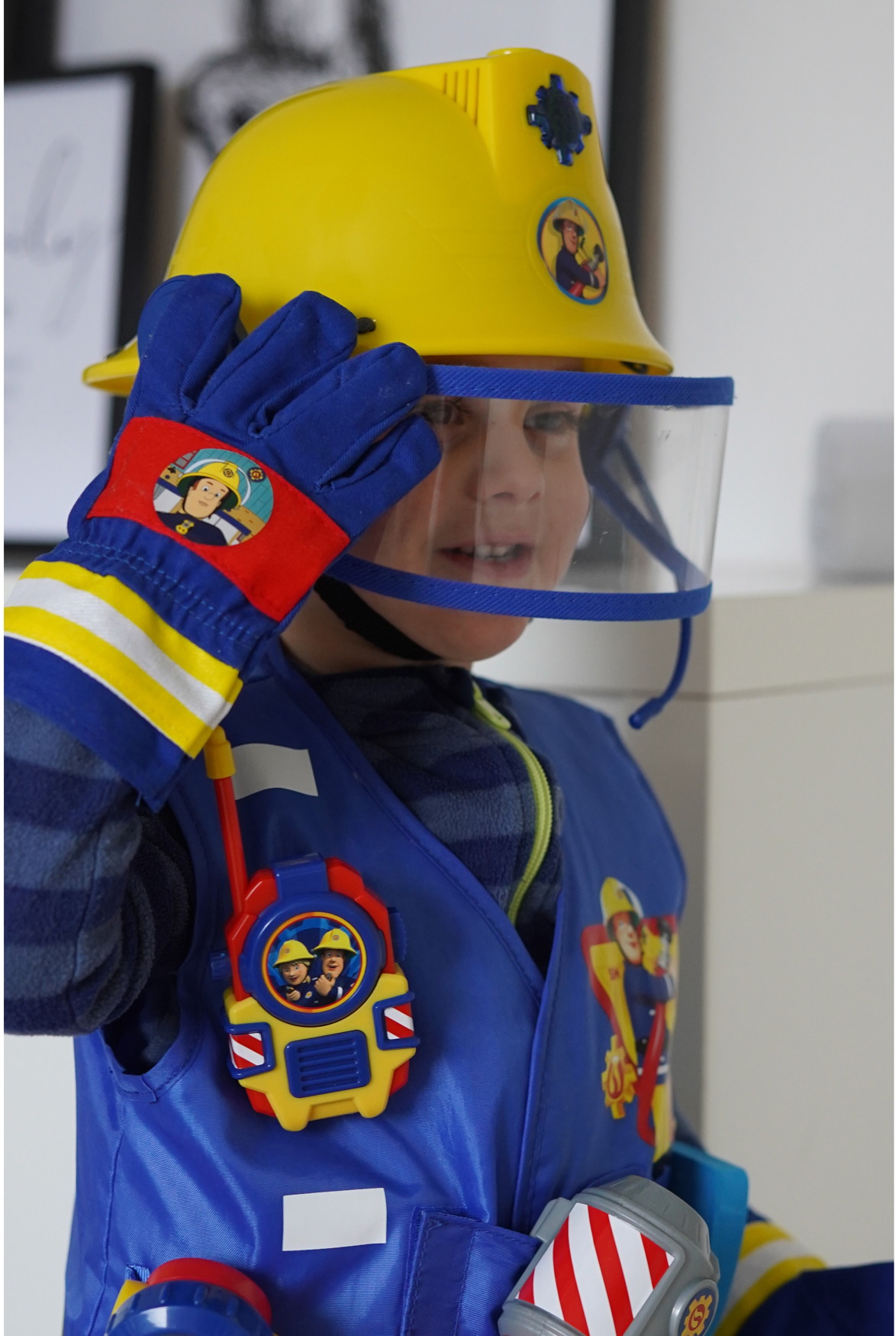 Spielwaren Express - Simba Spielzeug Spielwelt Feuerwehr Feuerwehrmann Sam  Helm mit Funktion 109252365