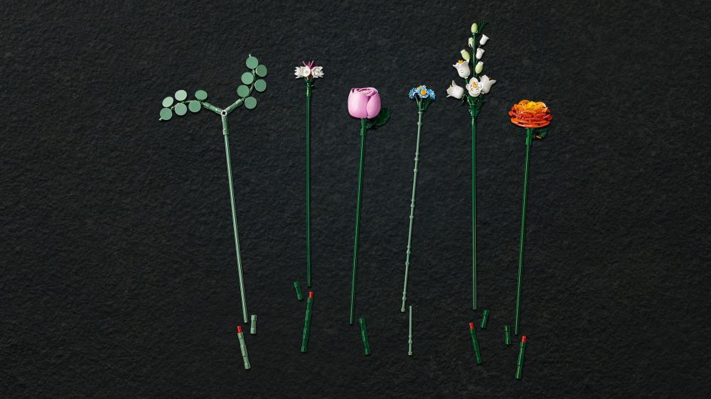 LEGO® Botanicals Schöner Rosafarbener Blumenstrauß 749 Teile 10342