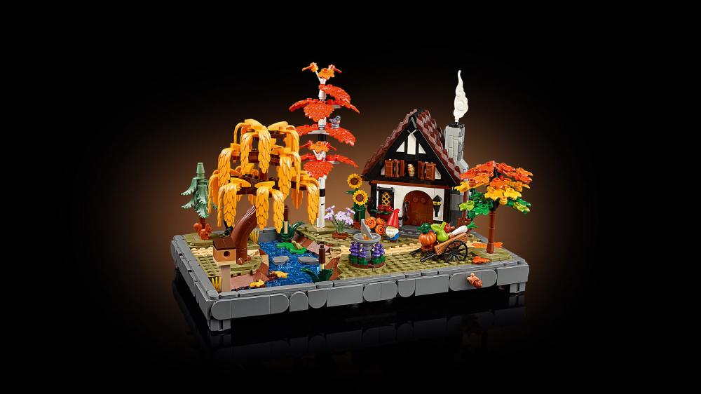 LEGO® Icons Herbstlicher Landhausgarten 1102 Teile 11372