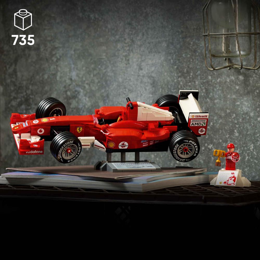 LEGO® Icons Ferrari F2004 und Michael Schumacher 735 Teile 11375