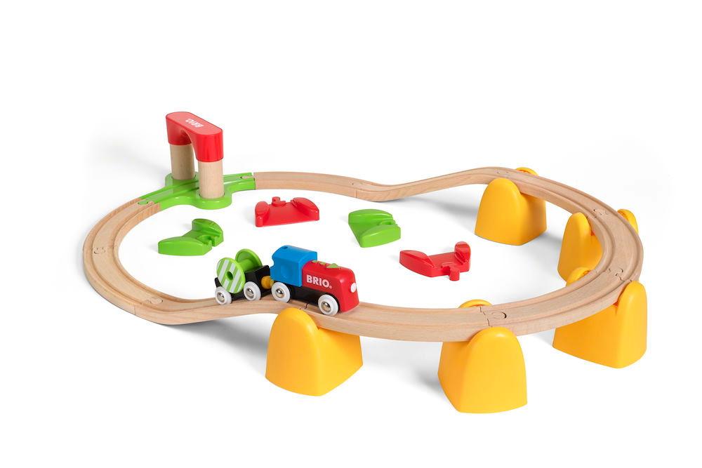 Brio Eisenbahn Meine erste Brio Bahn Set Batterielok 25 Teile 33710