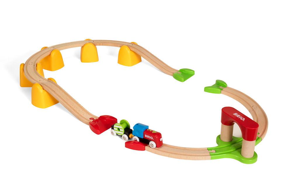 Brio Eisenbahn Meine erste Brio Bahn Set Batterielok 25 Teile 33710