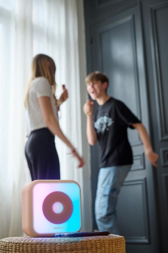 Bigben Bluetooth portabler Lautsprecher Party Karaoke Disco Licht 2 Mikrofone peach AU389159
