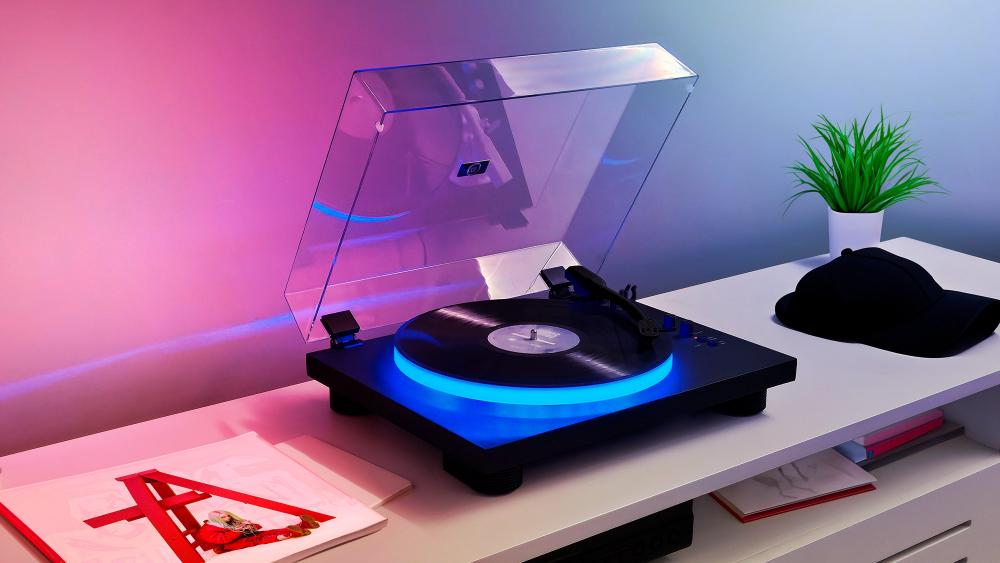 Bigben Bluetooth Plattenspieler Party Turntable eingebaute Lautsprecher Disco Licht AU389364