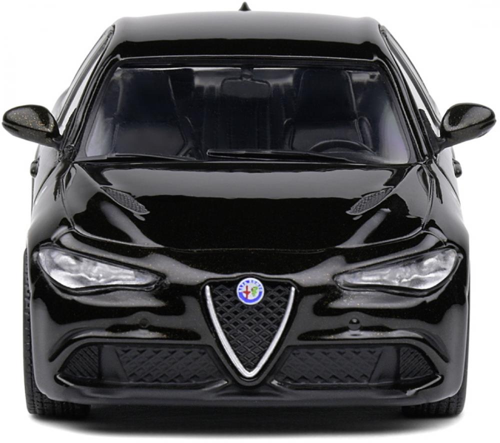 Solido Modellauto Maßstab 1:43 Alfa Romeo Giulia Quad schwarz 2019 S4313107