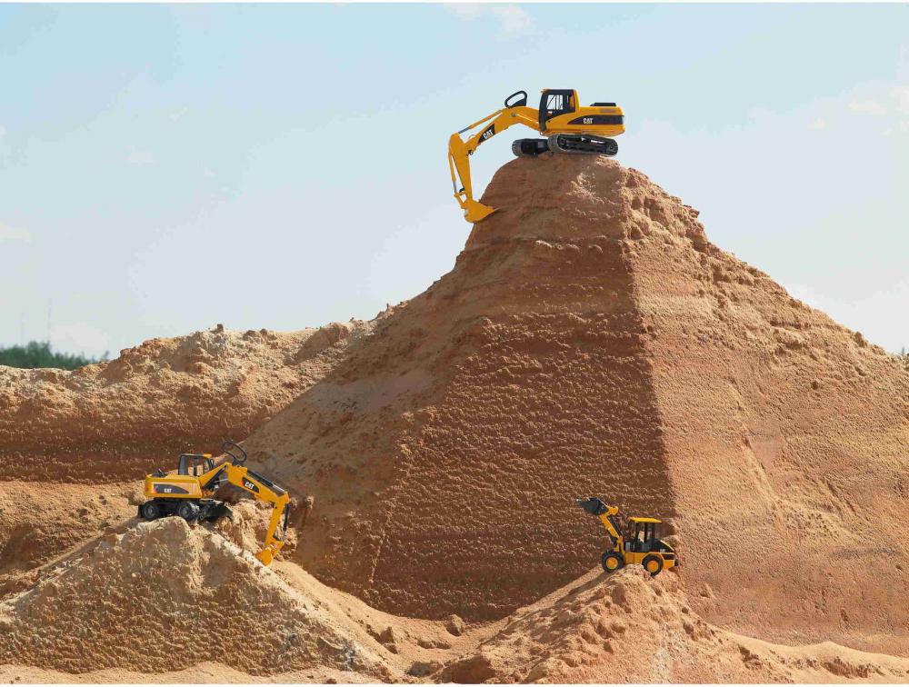 Bruder Spielfahrzeug Baustelle Bagger Cat Mobilbagger 02445