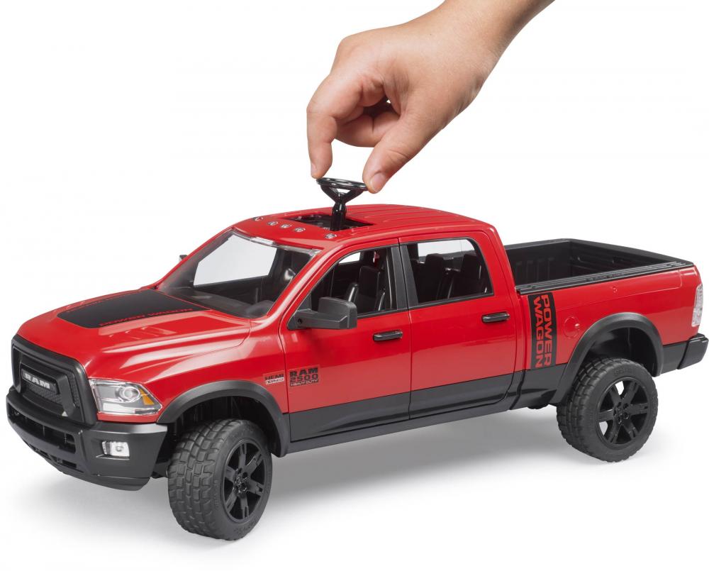 Bruder Spielfahrzeug Freizeit Offroad RAM 2500 Power Wagon 02500
