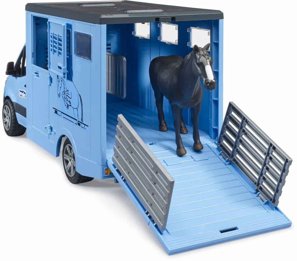 Bruder Spielfahrzeug Freizeit Reiten MB Sprinter Tiertransporter mit 1 Pferd 02674