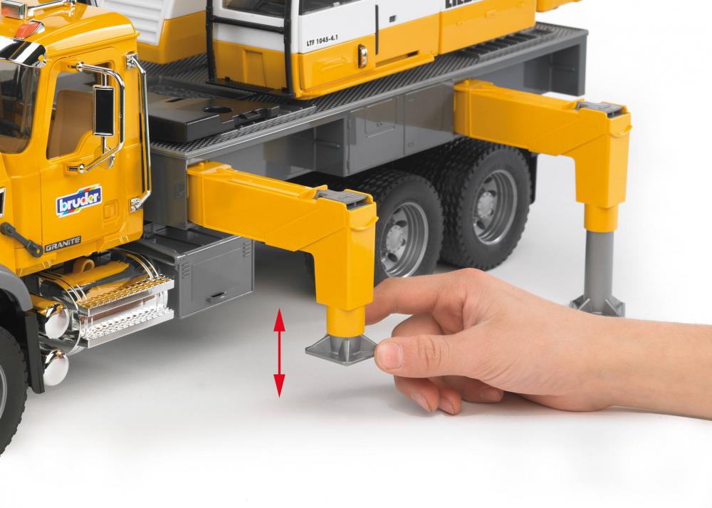 Bruder Spielfahrzeug Baustelle Kran MACK Granite Liebherr Kran-LKW 02818