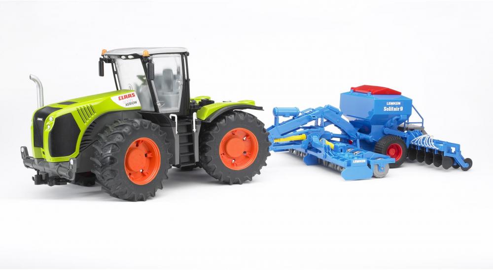 Bruder Spielfahrzeug Landwirtschaft Traktor Claas Xerion 5000 03015