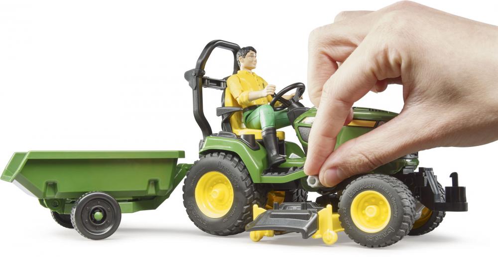 Bruder Spielfiguren Set bworld John Deere Aufsitzrasenmäher, Anhänger + Gärtner 62104