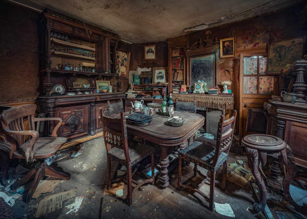 1000 Teile Ravensburger Puzzle Lost Places Bizarre Meal 12000275