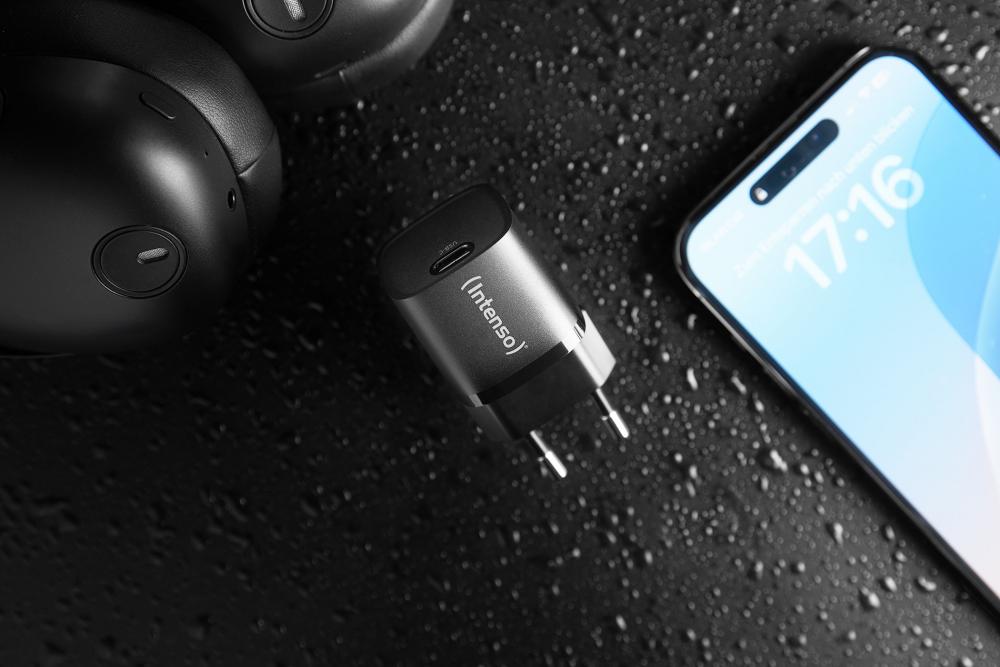 Intenso Ladegerät Power Adapter 30 Watt W30C² GaN 1x USB-C für 1 Gerät schwarz