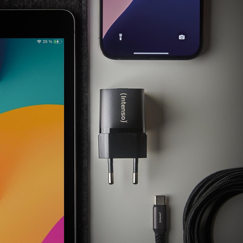 Intenso Ladegerät Power Adapter 30 Watt W30C² GaN 1x USB-C für 1 Gerät schwarz
