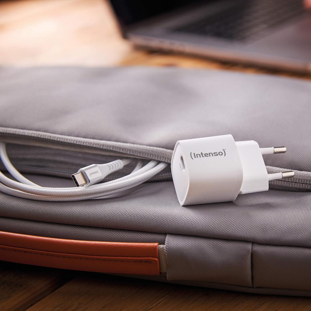 Intenso Ladegerät Power Adapter 30 Watt W30C² GaN 1x USB-C für 1 Gerät weiß