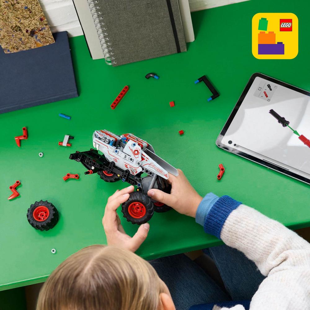 LEGO® Technic Monster Jam™ ThunderROARus™ 232 Teile 42200