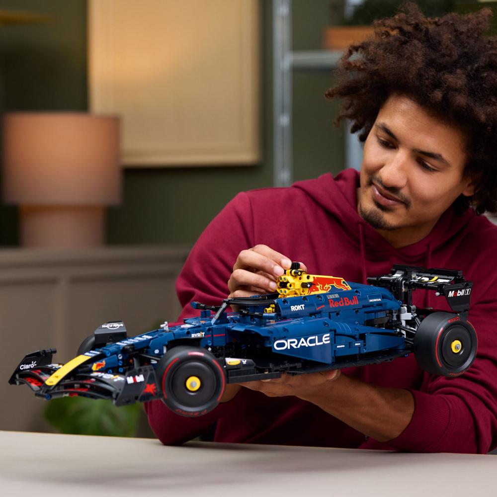 LEGO® Technic Oracle Red Bull Racing RB20 F1 Rennauto 1639 Teile 42206
