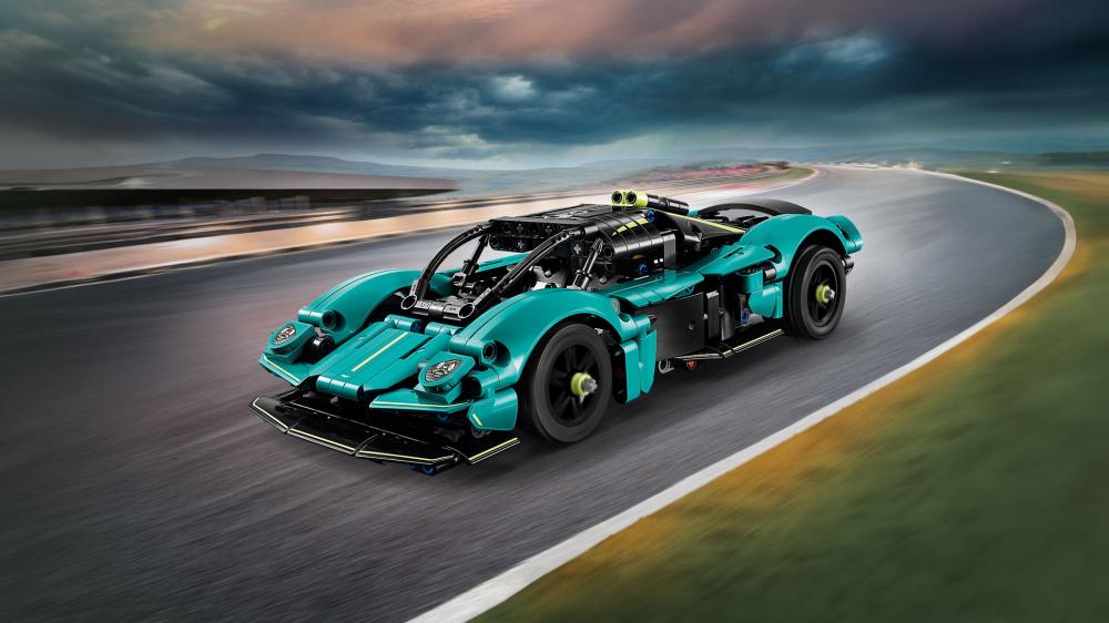 LEGO® Technic Aston Martin Valkyrie 707 Teile 42208