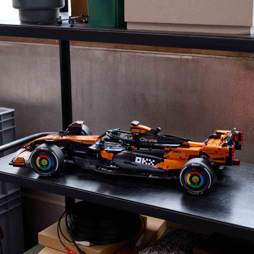 LEGO® Technic McLaren MCL39 F1® Rennwagen 1675 Teile 42228