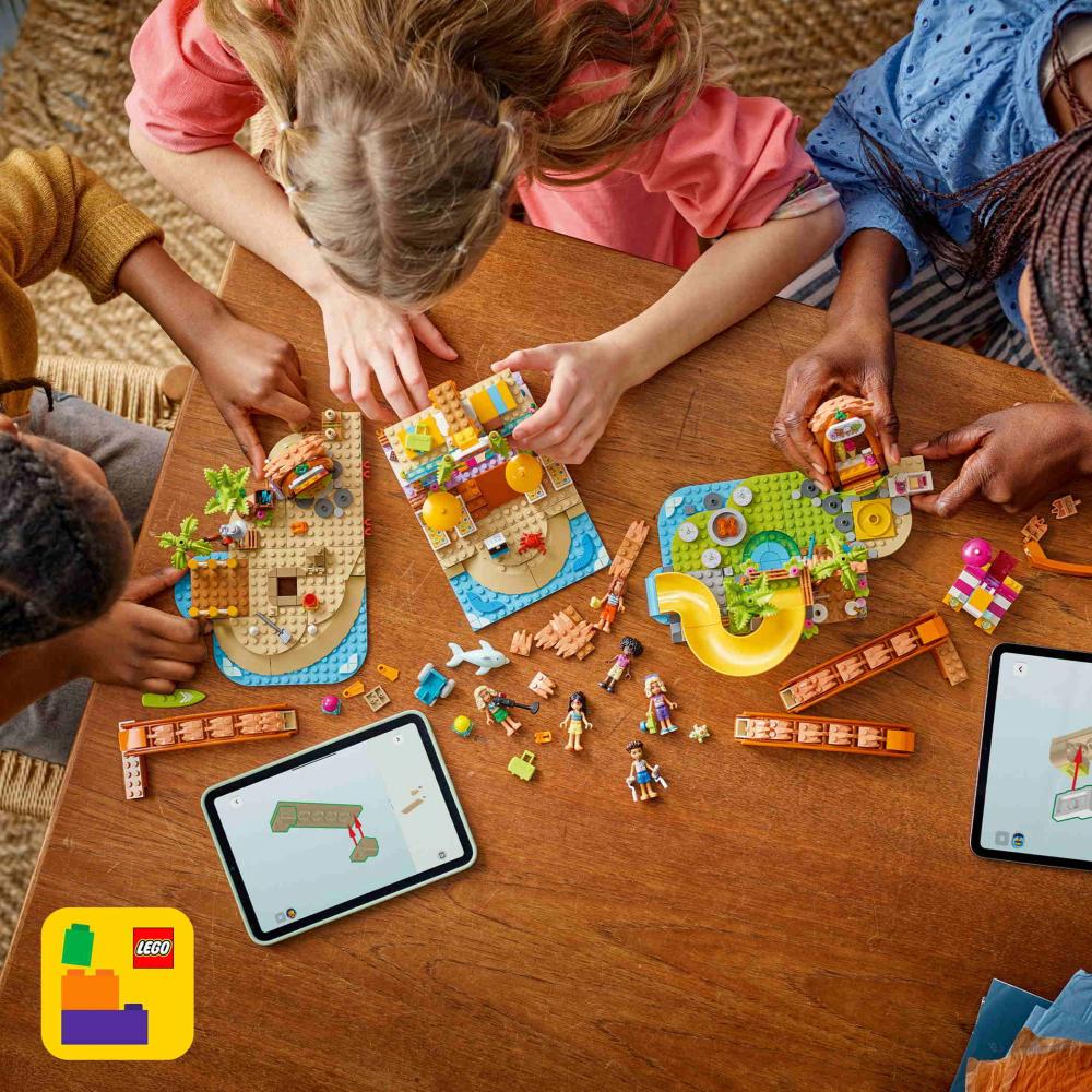 LEGO® Friends Familienurlaub im Strandresort 1140 Teile 42673