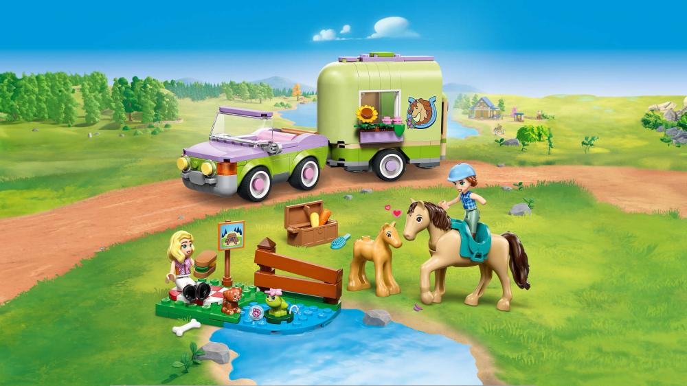 LEGO® Friends Pferd und Fohlen mit Pferdeanhänger 279 Teile 42695