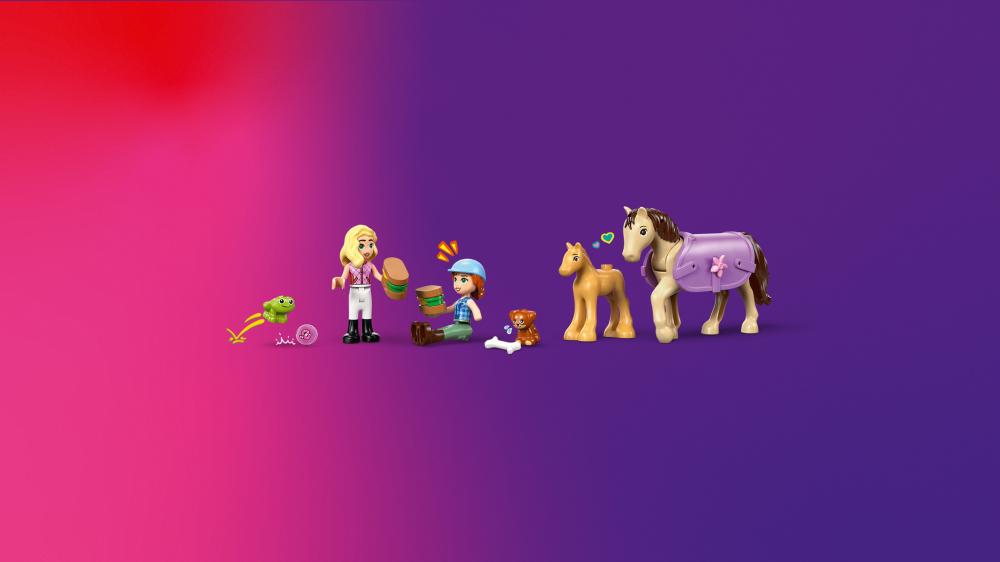 LEGO® Friends Pferd und Fohlen mit Pferdeanhänger 279 Teile 42695