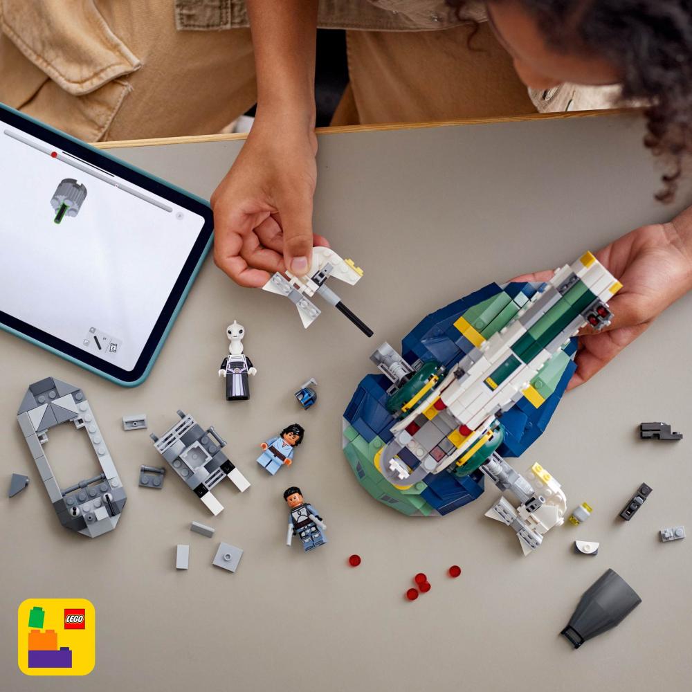 LEGO® Star Wars™ Jango Fetts Sternenschiff 707 Teile 75433