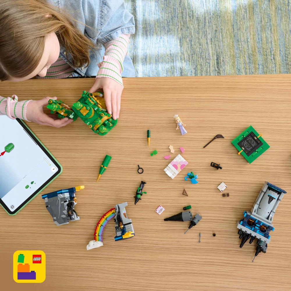 LEGO® Wicked Emerald City & Kiamo Ko Castle 860 Teile 75689