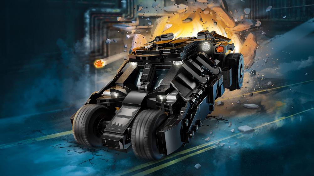 LEGO® DC Universe Super Heroes™ Batman™ Tumbler vs. Two-Face™ & The Joker™ 429 Teile 76303