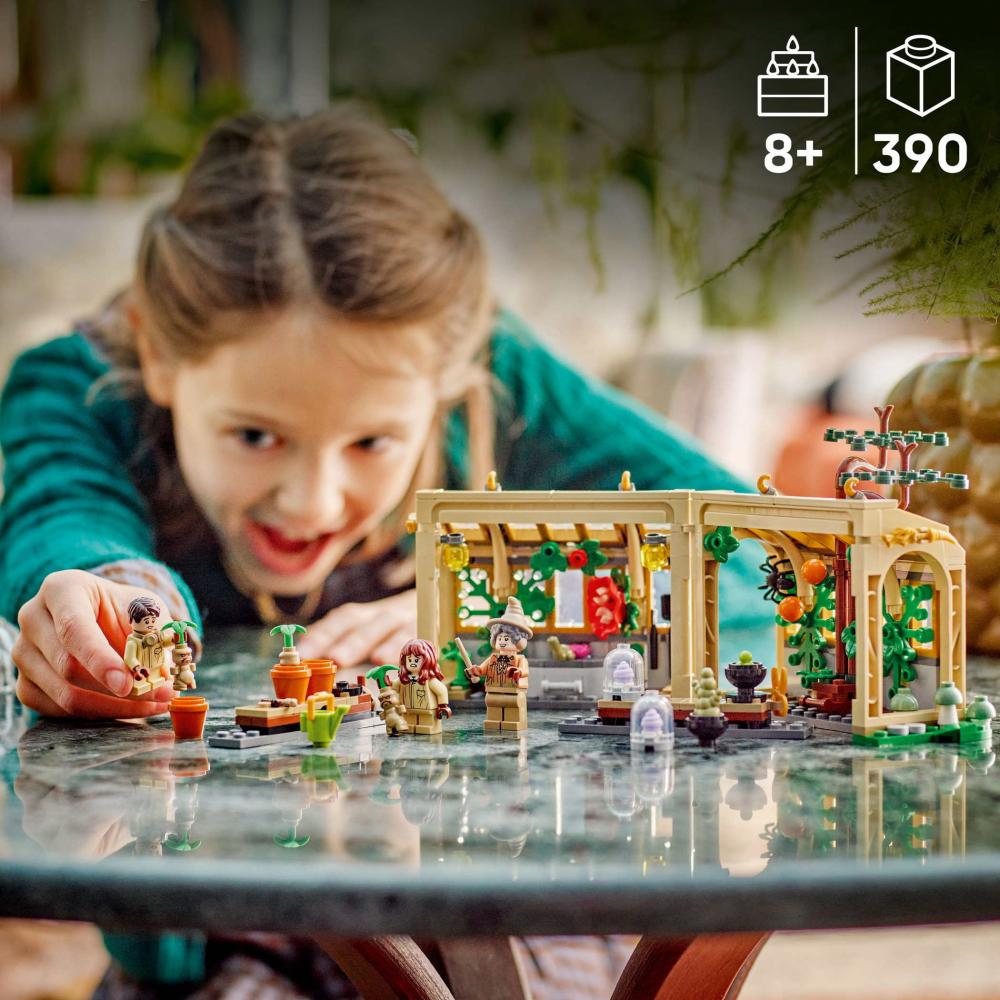 LEGO® Harry Potter™ Schloss Hogwarts™: Kräuterkundeunterricht 390 Teile 76445