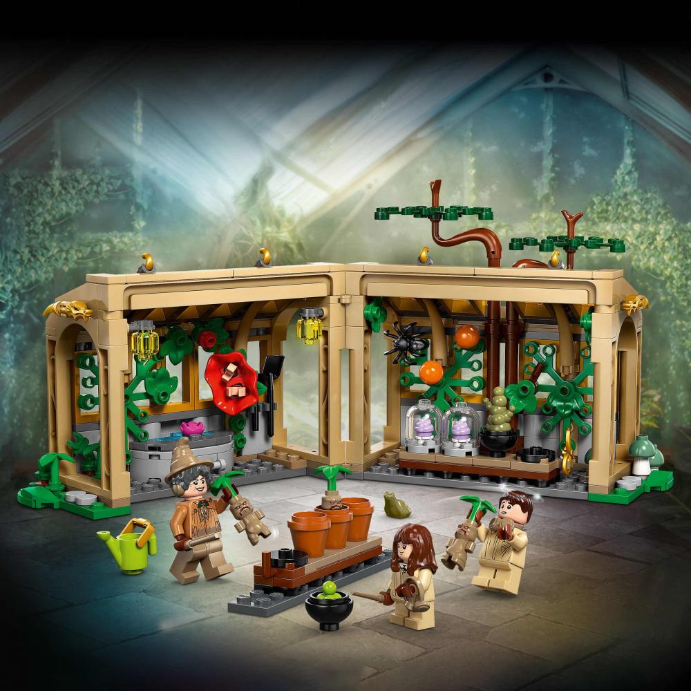 LEGO® Harry Potter™ Schloss Hogwarts™: Kräuterkundeunterricht 390 Teile 76445
