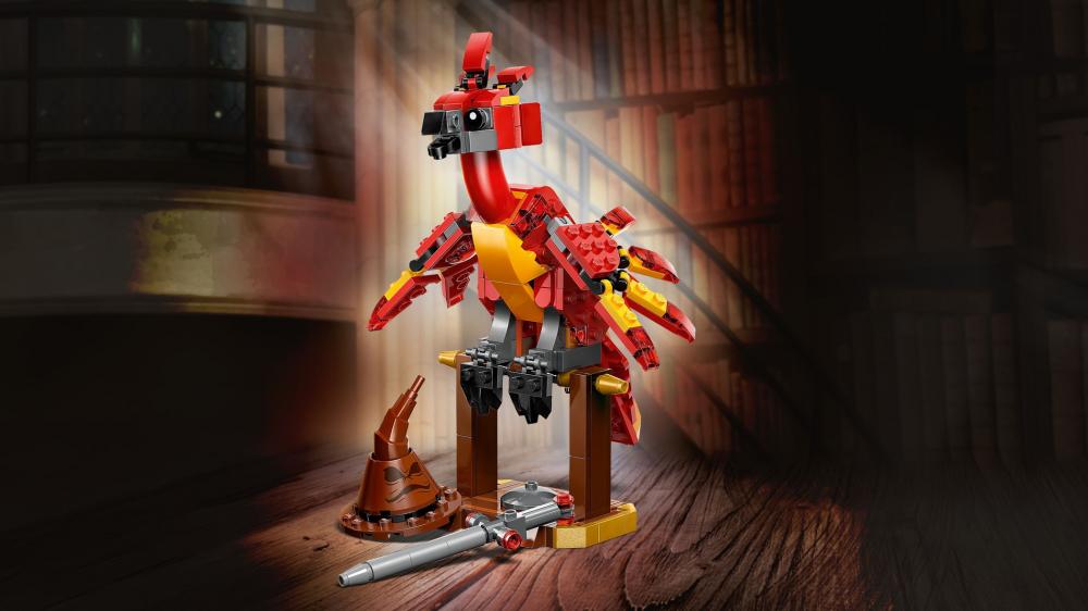 LEGO® Harry Potter™ Fawkes™: Dumbledores Phönix 299 Teile 76448